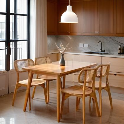 SAMRI Dining Chair